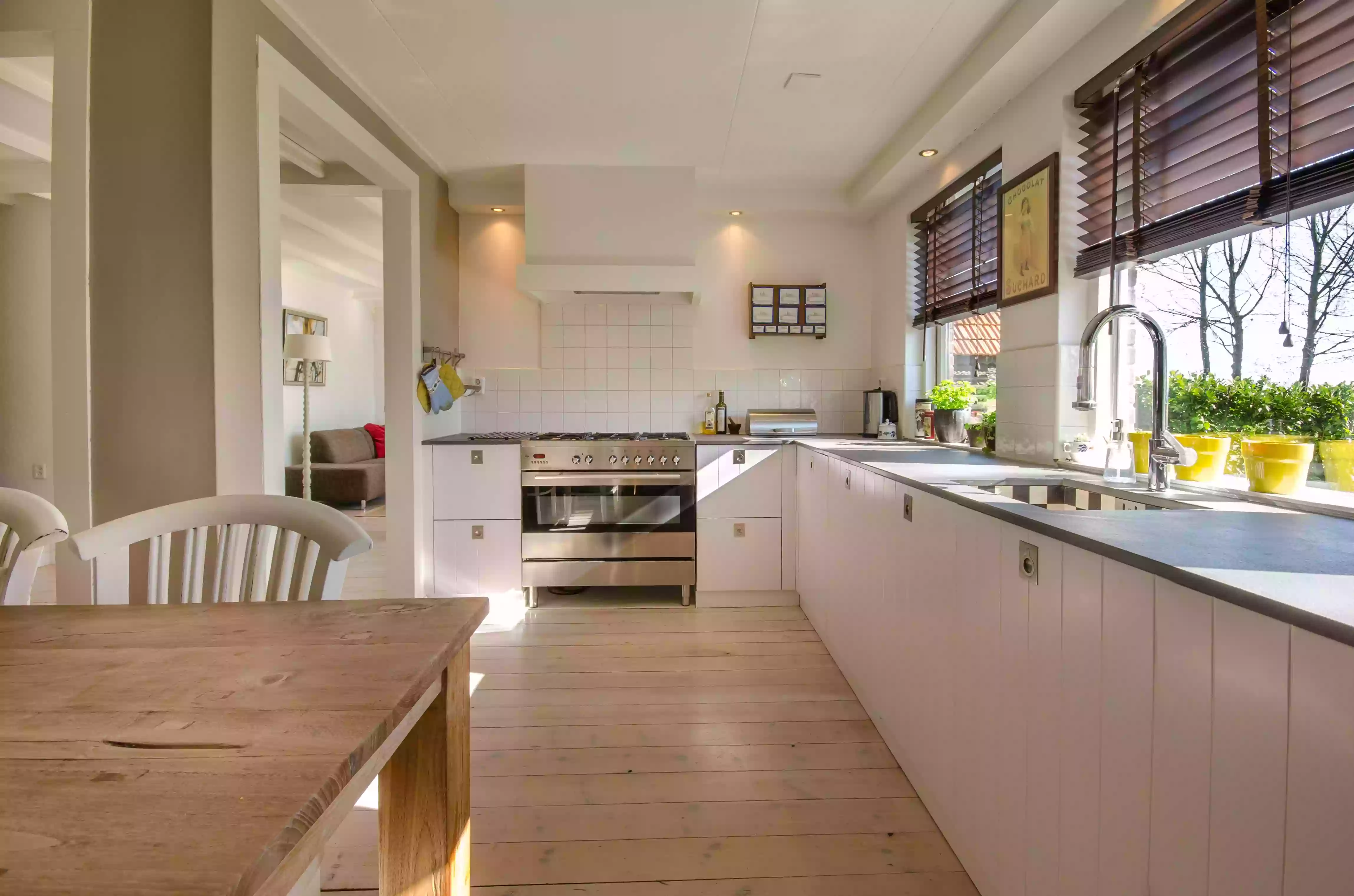 downlight sppotlight used in kitchen